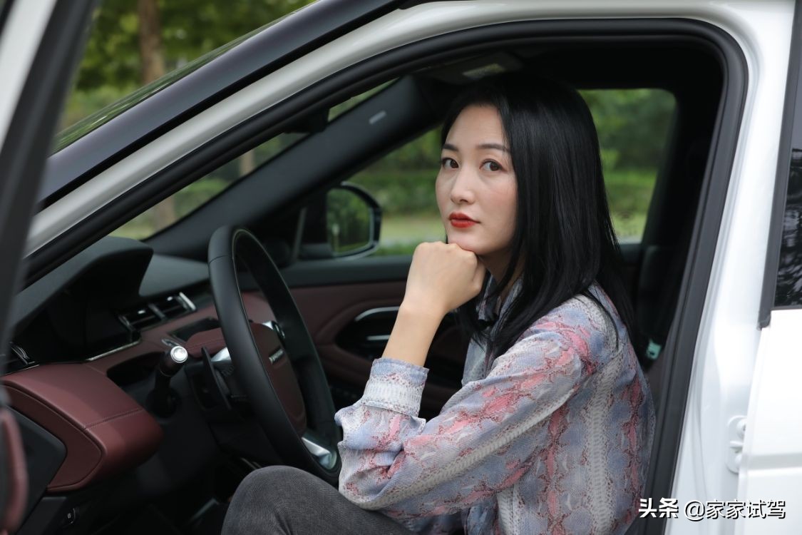 豪华中型SUV格调之选 路虎揽胜极光L亮点解析