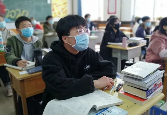 高考语种（中高考将迎来小语种时代）