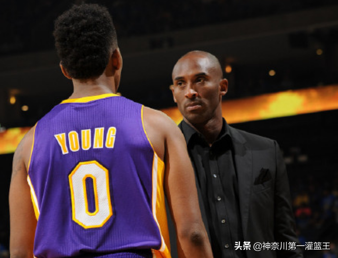 尼克杨为什么不被nba签约(当年尼克杨被太阳队围攻，科比作为领袖，他为何也选择无视？)