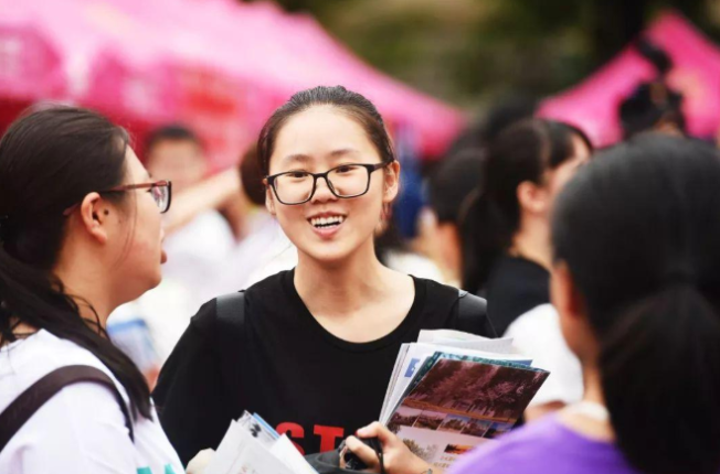 理工科女生热门就业专业排行榜：高薪稳定易就业的优选方向