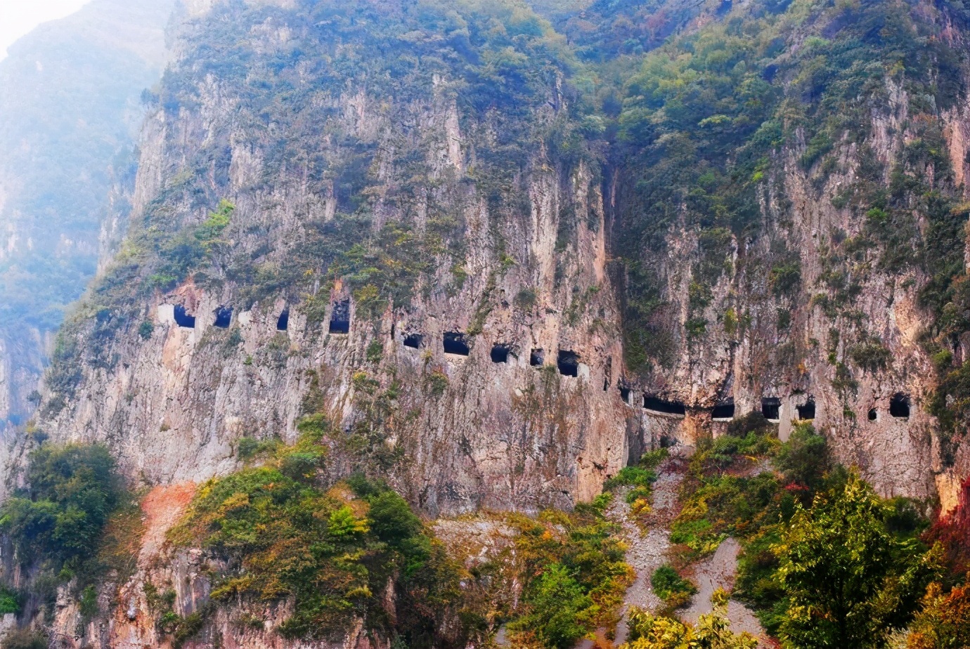 南太行最著名的4大挂壁公路,你都知道吗 第6张