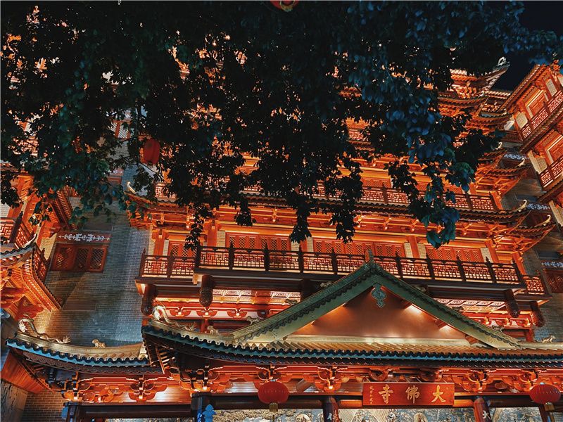 闹市里的佛门净地，广州这座梵音古寺，犹如走进《千与千寻》