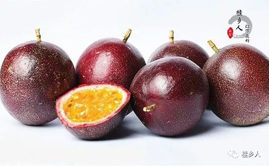 百香果直接吃还是泡水喝？这5种做法让你受益