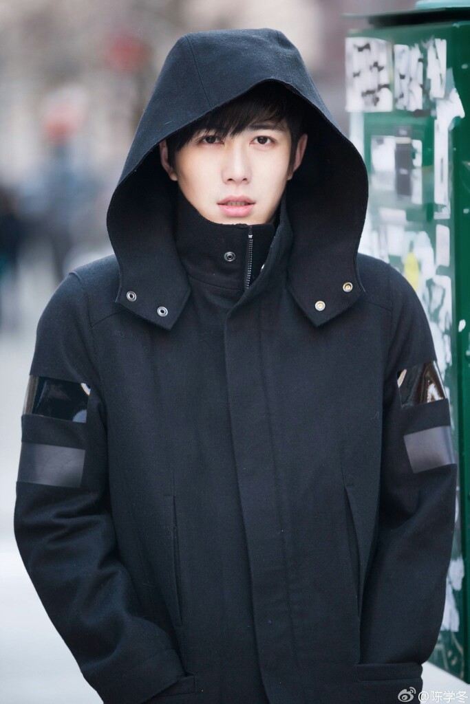 解读陈学冬的绚烂人生，看一个男人如何用一把烂牌打成了王炸