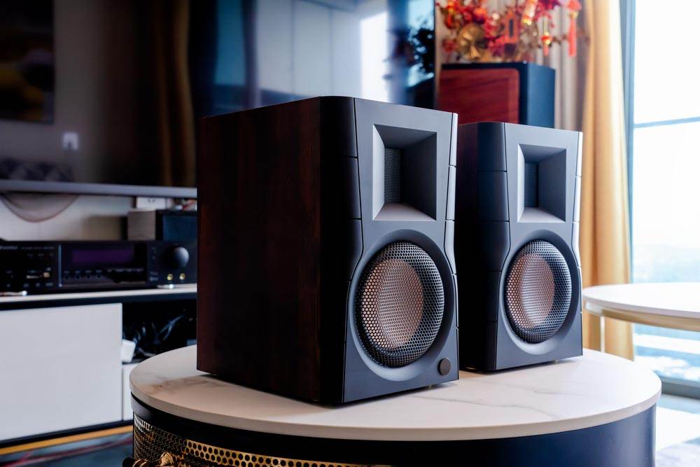 惠威d200有源音箱评测:桌面音箱的上佳之选 - 114货源网