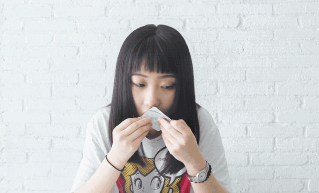 喝酸奶的亲子英文：舔盖、刮干净怎么说？Drink yogurt说法对吗？