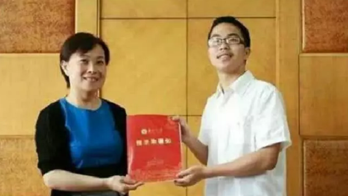 你只看到王云飞755字的高考满分作文，没看到人家怎样学文言文