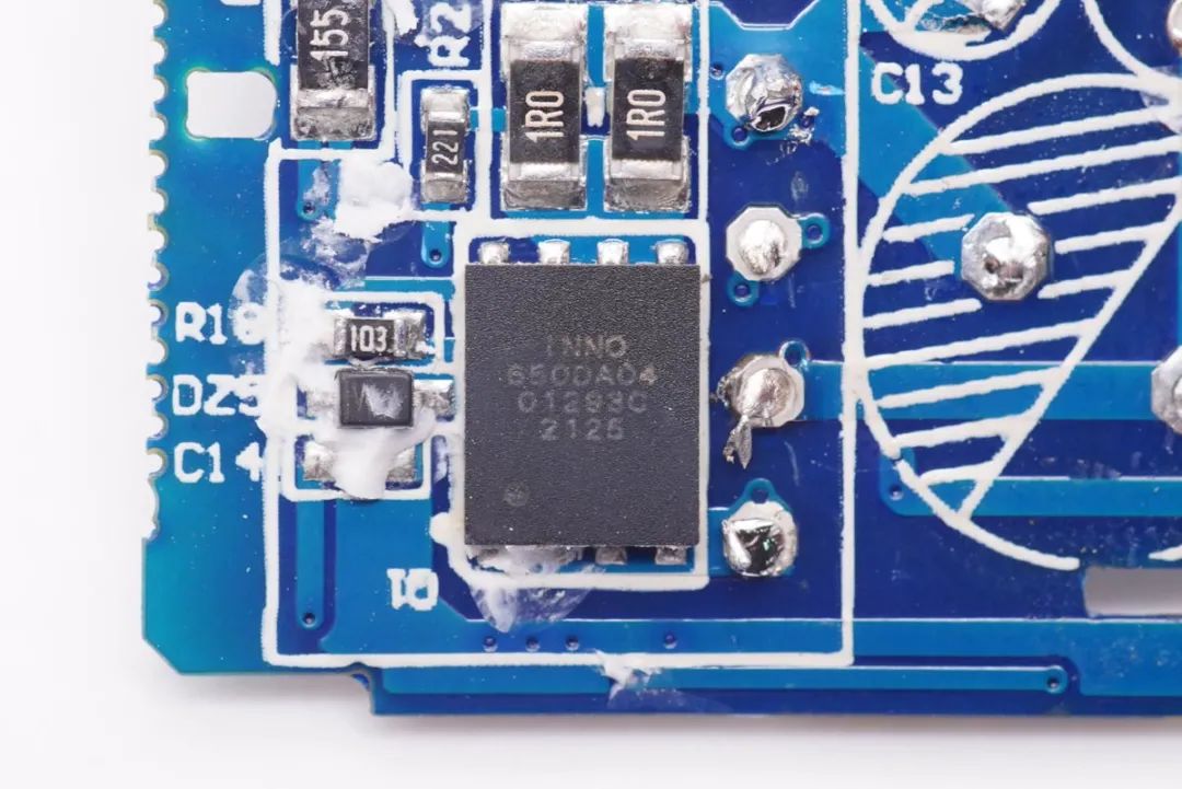 国产氮化镓快充新秀，爱兰博30W Super GaN拆解