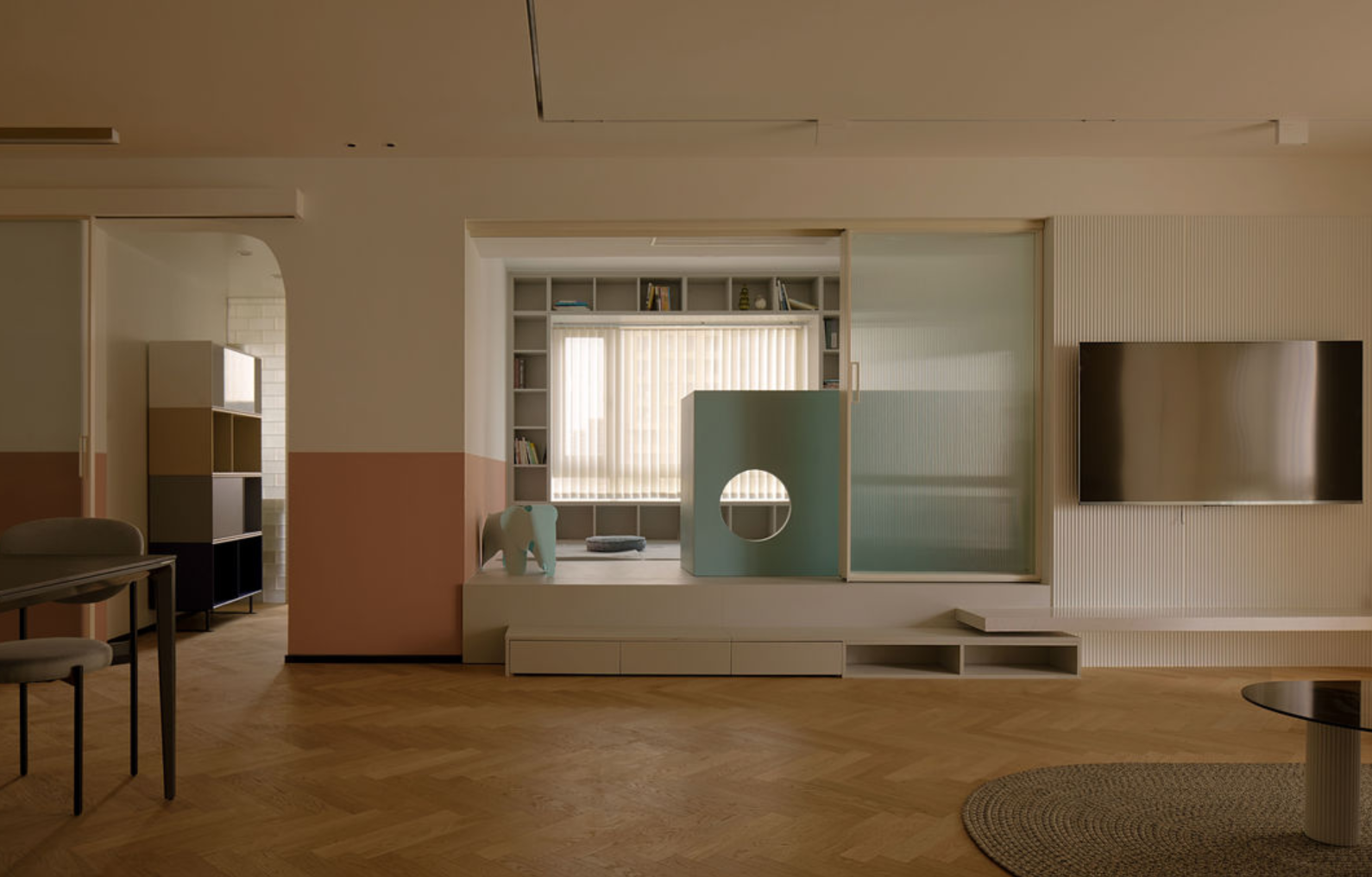 将180㎡大平层规划的如此实用，还是第一次见，全屋超温暖