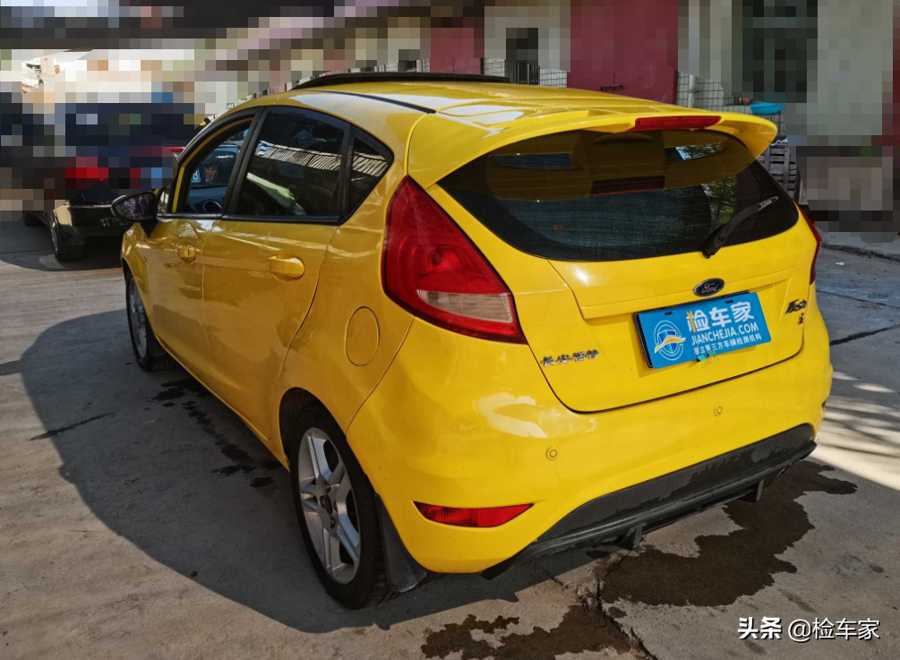 预算2万买辆手动挡福特嘉年华，看完车买家直言：被忽悠了