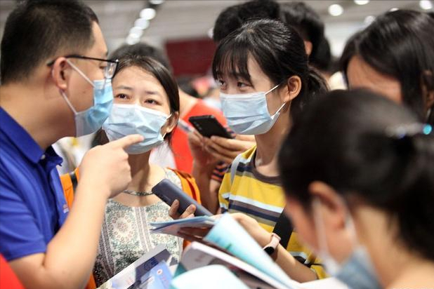 多省份公布高考分数线，云南文理科一本分数线最高，分享一些建议