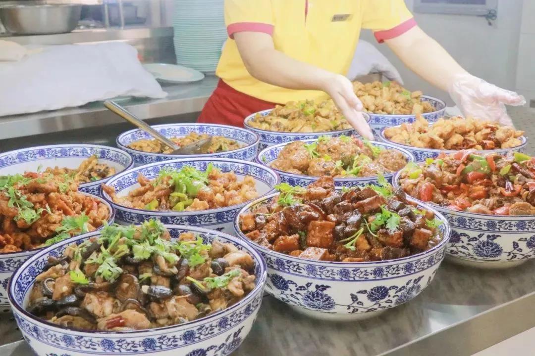 坐拥三大校区，占地2655亩，培养超30万精英，十个理由让你爱上山东这所高校！