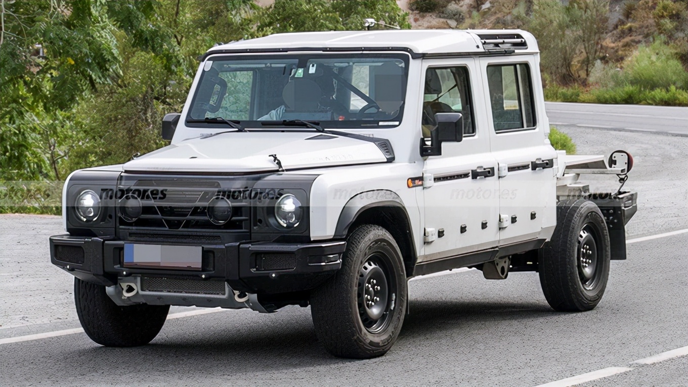 grenadier英力士grenadier皮卡是在已经亮相的同名suv车型基础上打造