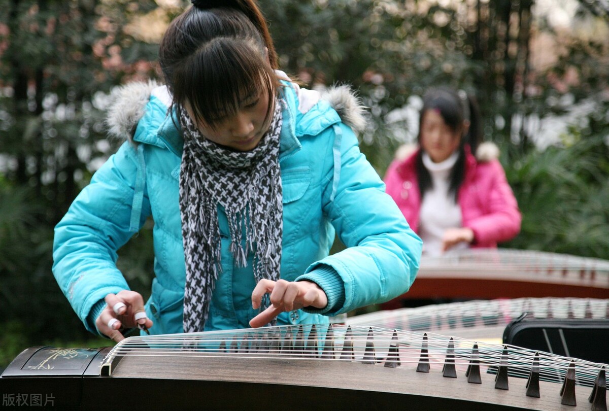 北京师范大学排名第一，排名第二的是谁，艺术类录取分数是多少？