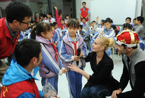 将英语“踢出”高考呼声越来越高，教育部回应，家长：这下放心了