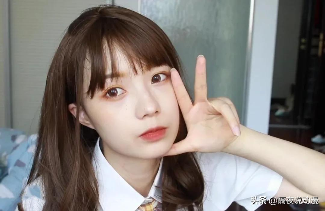 “翻车”的网红党妹，与“阴谋论”的吃瓜群众