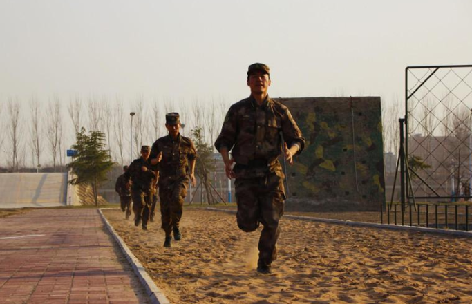 500分左右就能被录取的5所军校，毕业就是铁饭碗，适合中等生