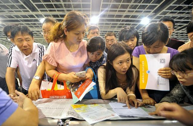 河南二本分数应该如何报学校？理科预测分数线出炉，来得很及时