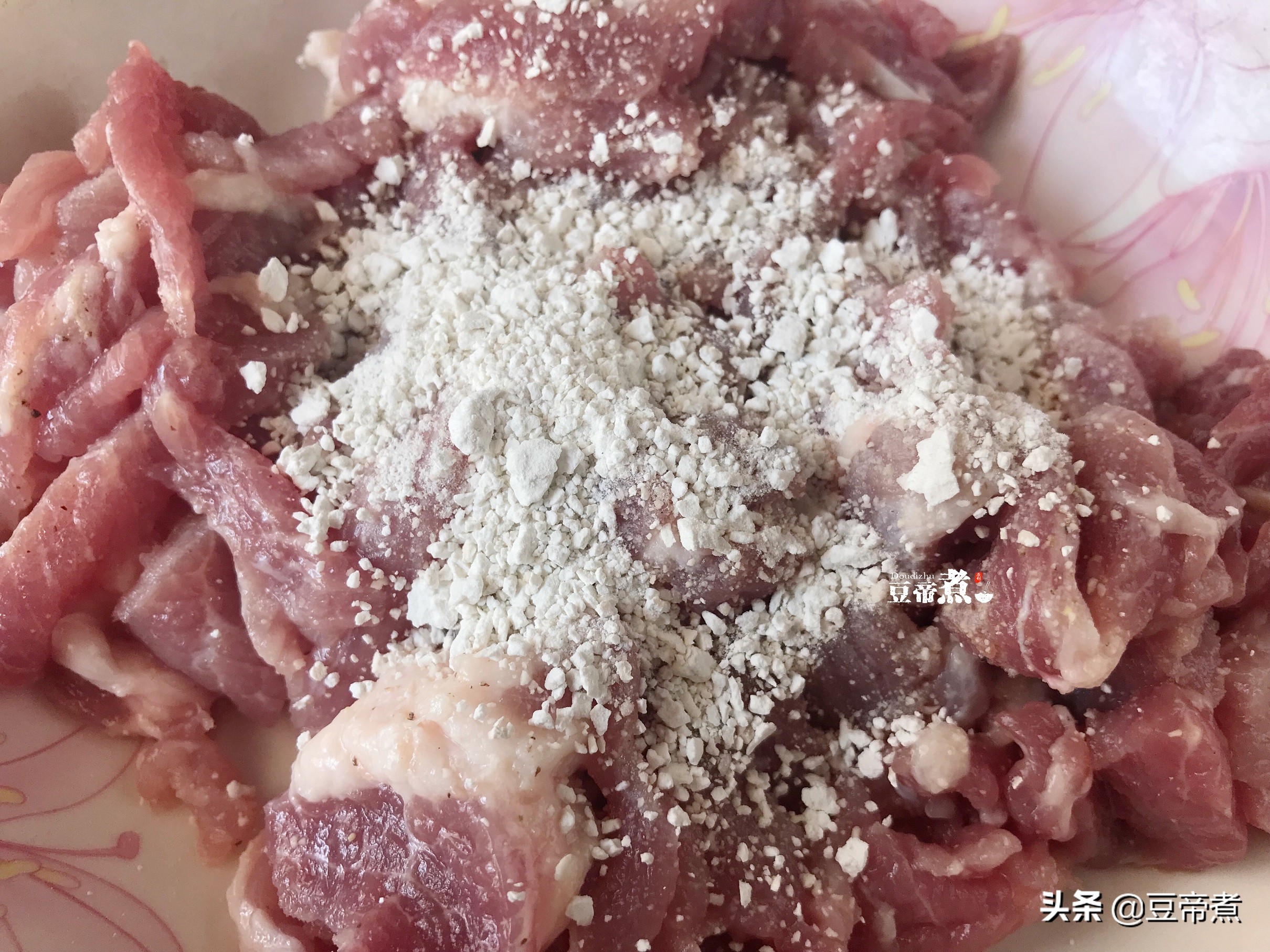 此菜便宜又好吃，经常吃能预防感冒，还壮阳补阴，东北老铁都知道