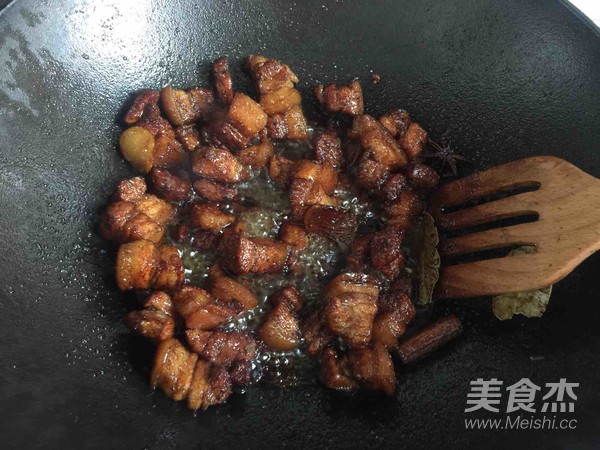 红烧肉最经典最好吃的正宗做法，肥而不腻，入口即化，家人都爱吃