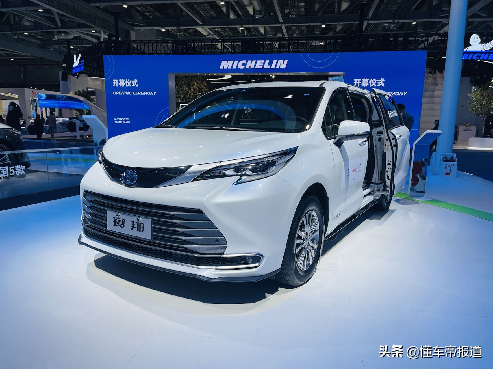 新车 | 售37.38万元,丰田赛那福祉版正式亮相,多角度竞争别克gl8