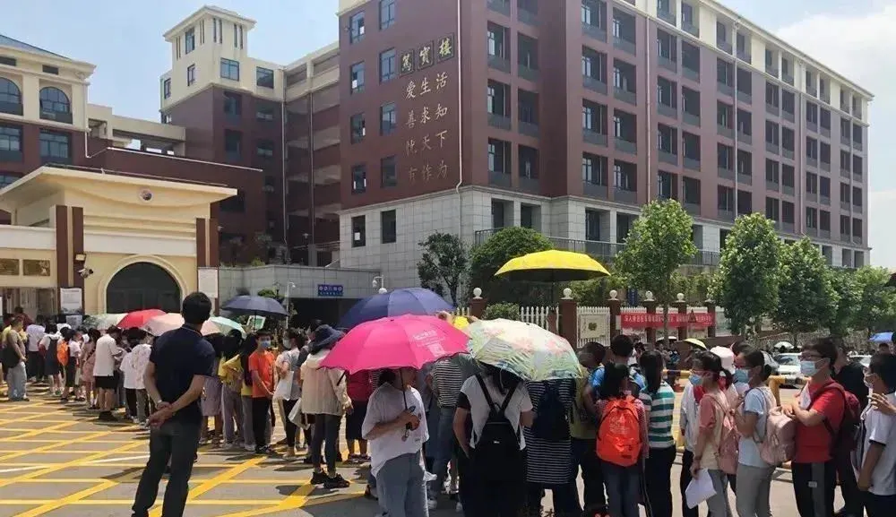 长沙外国语学校2017高考成绩（长沙外国语特色学校有多火）