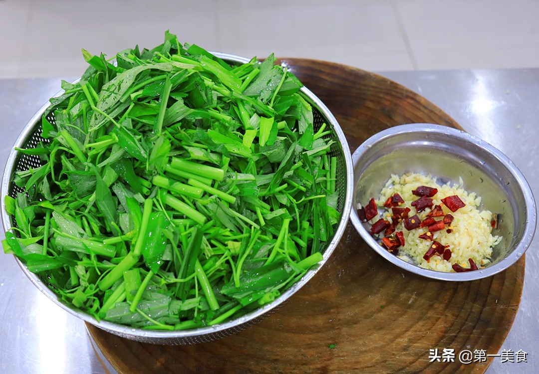 大鱼大肉吃腻了，试试这5道素食家常菜，清淡营养不油腻，太香了