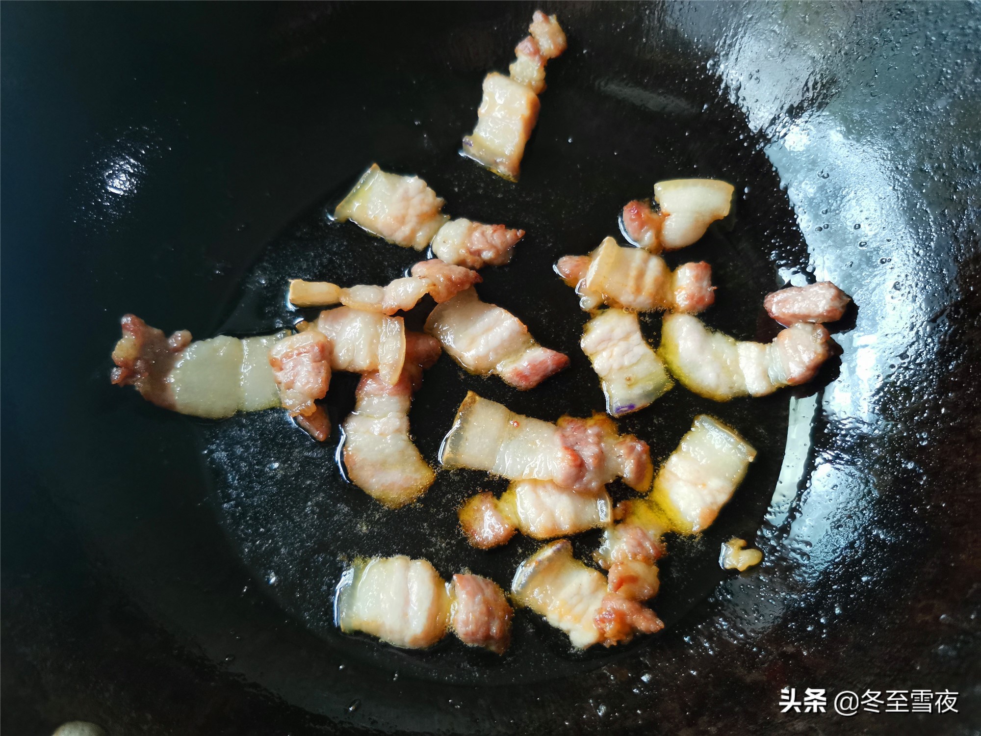 豆角燉土豆,豆角燉土豆肉的家常做法
