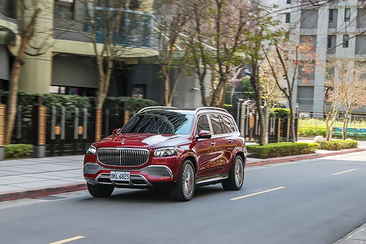 加价，理所应当？试驾奔驰迈巴赫GLS 600 4Matic