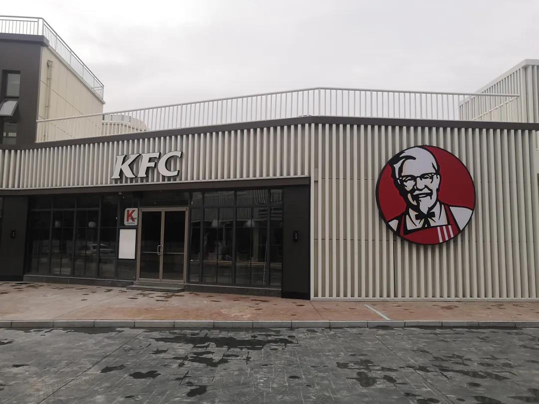 陕西最“豪华”大学之一！坐拥4大“网红”食堂，游泳馆、商业街一应俱全！