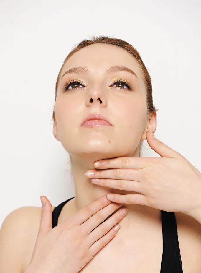 颈部除皱怎么做颈部除皱的4个步骤