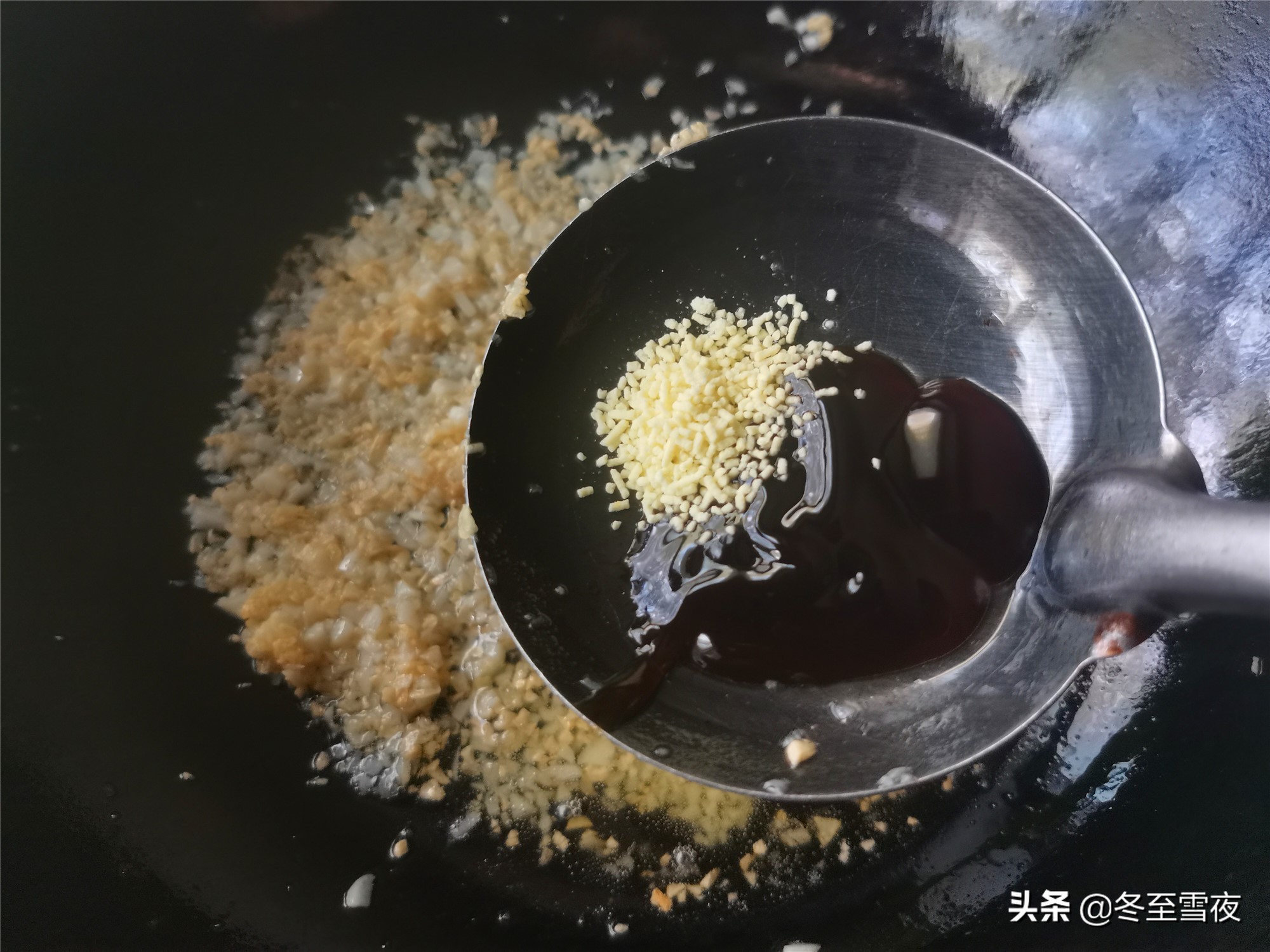 蒜蓉怎么炒好吃（教你常用家常炒蒜蓉的方法）