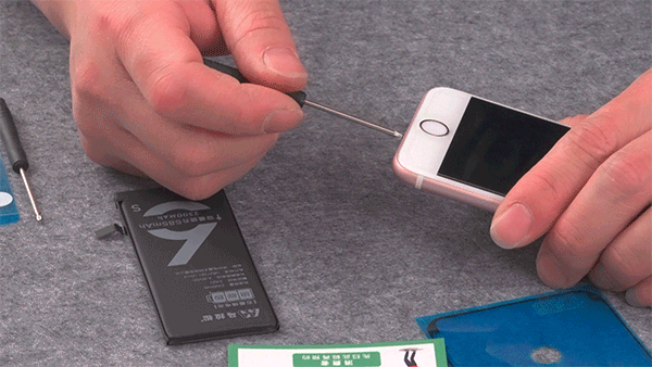 手机卡得不知所措？手把手教你更换大容量电池焕发新生