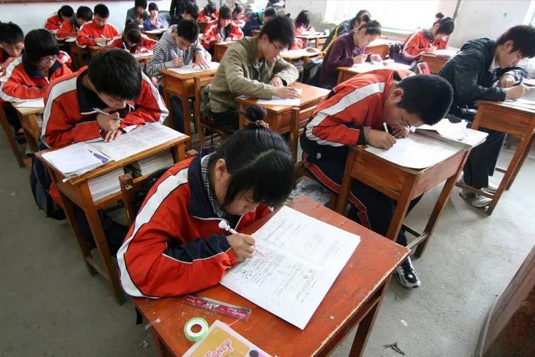 八大外国语大学（35所大学联盟您知多少）