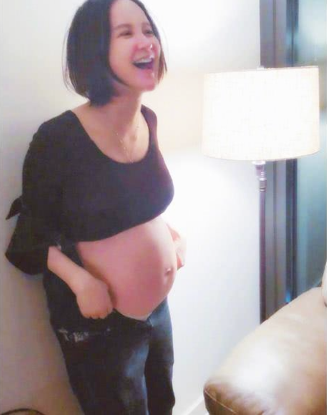 孕期准妈妈不要“乱穿衣”，不同场合搭配不同风格，既体面又舒适