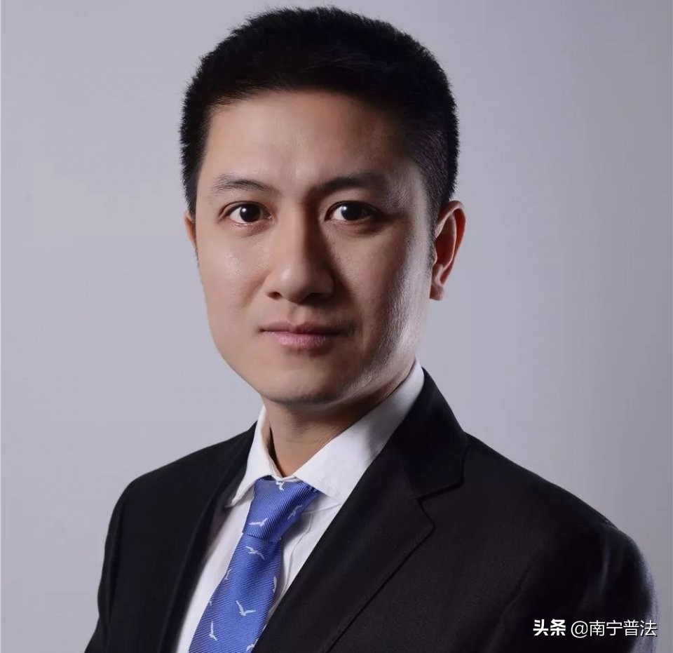 对标先进：一名律师党员的法治情怀