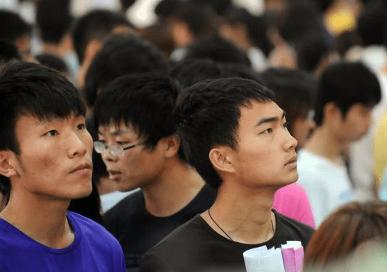 大专毕业生“有福了”，这3个国企单位开始秋招，个个都是香饽饽