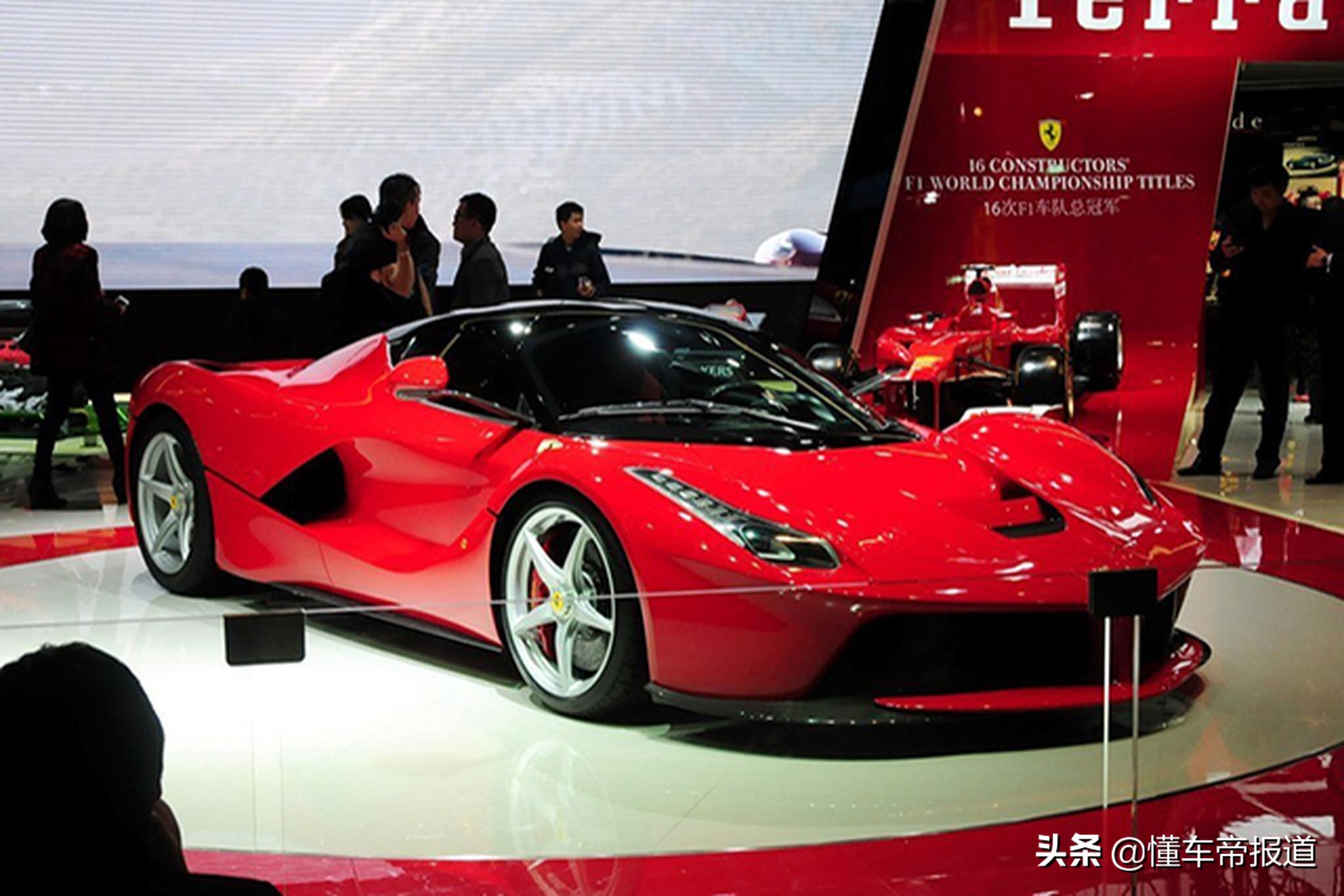 上市｜售499.8万元起，实拍法拉利SF90 Spider
