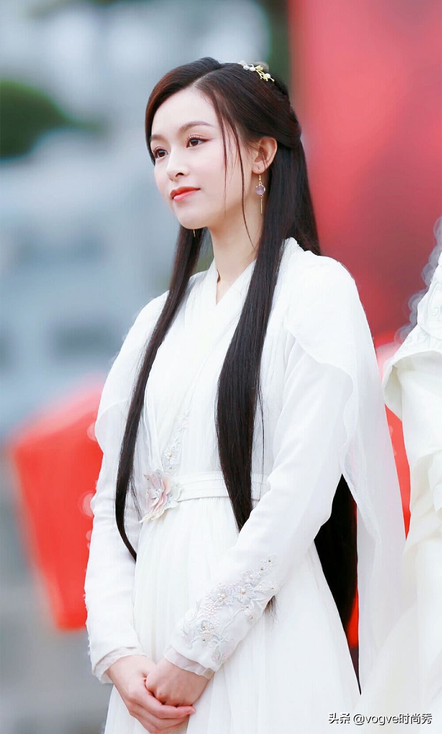 文咏珊之前在《九州·海上牧云记》里亮相过,而且她还是新版《天龙