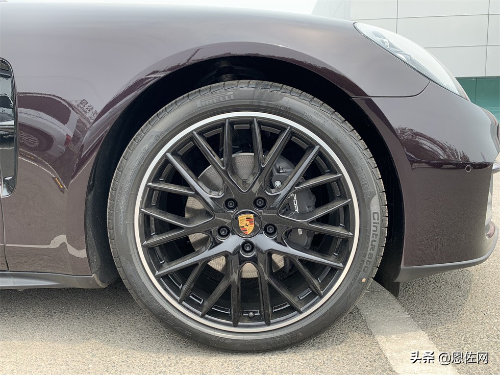 外观运动内饰豪华的家用首选车型 保时捷 panamera