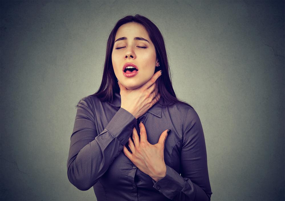 容易咳嗽的人，除新冠肺炎之外，还可能是3种疾病造成的