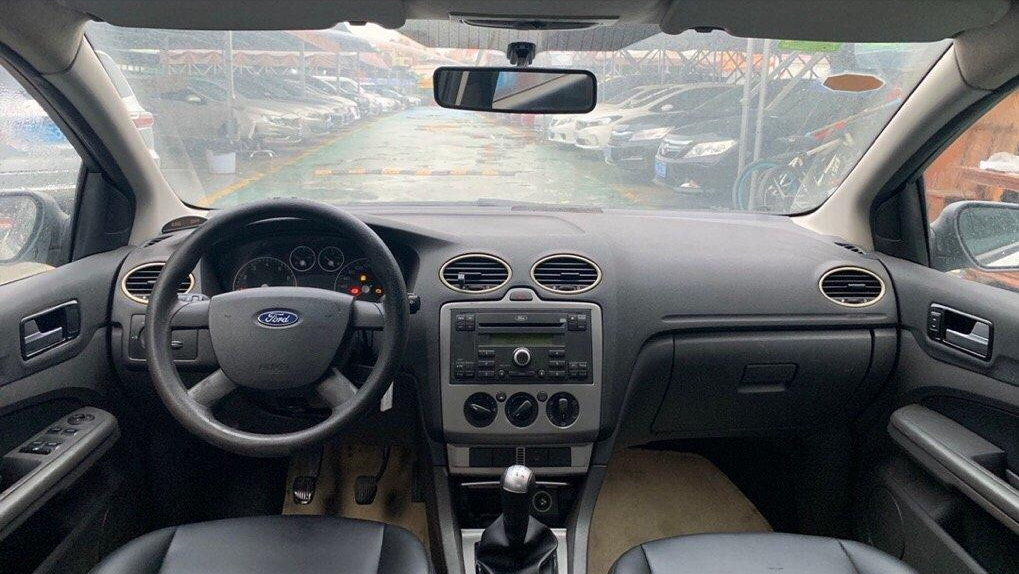 两万块能做什么？这三款二手车大气又实用，毕业生拿来代步正合适