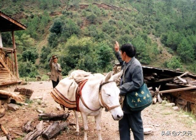 中国的巨无霸央企，却被质疑最烂的快递公司，邮政到底有多硬核？