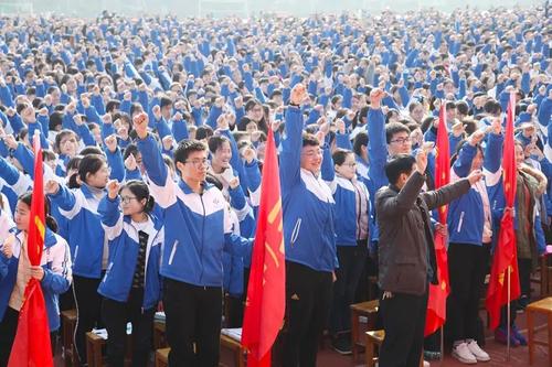 衡水中学高考状元：从年级568名逆袭进北京大学，成功只靠2个字