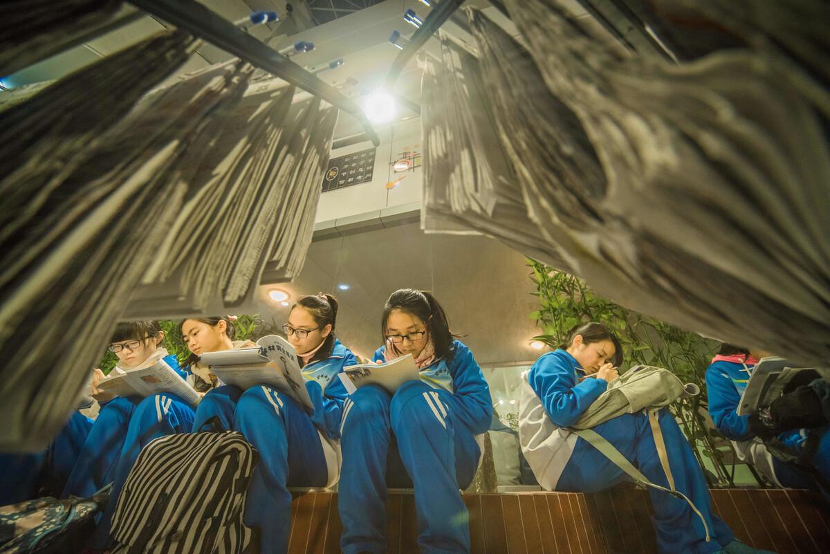 高考分与模拟成绩究竟差多少？10年资深老师这样说，学生要了解