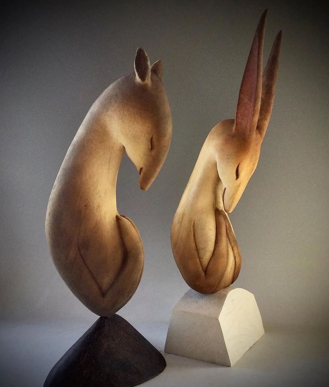 60岁日本老人的“治愈系”木雕，让人直呼“幸福”：太大胆了吧