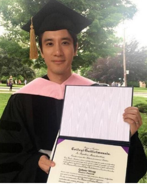 为啥明星扎推报考伯克利？它是“野鸡大学”吗？在国内水平如何？