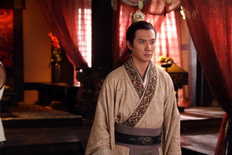 对此,齐国人自然与吕后和吕氏外戚结下了深仇大恨.