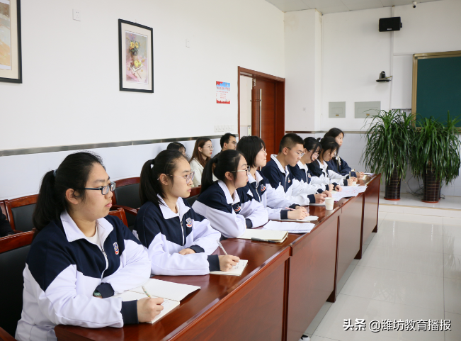 潍坊光正实验学校高中部：书香润泽心灵，阅读丰富人生