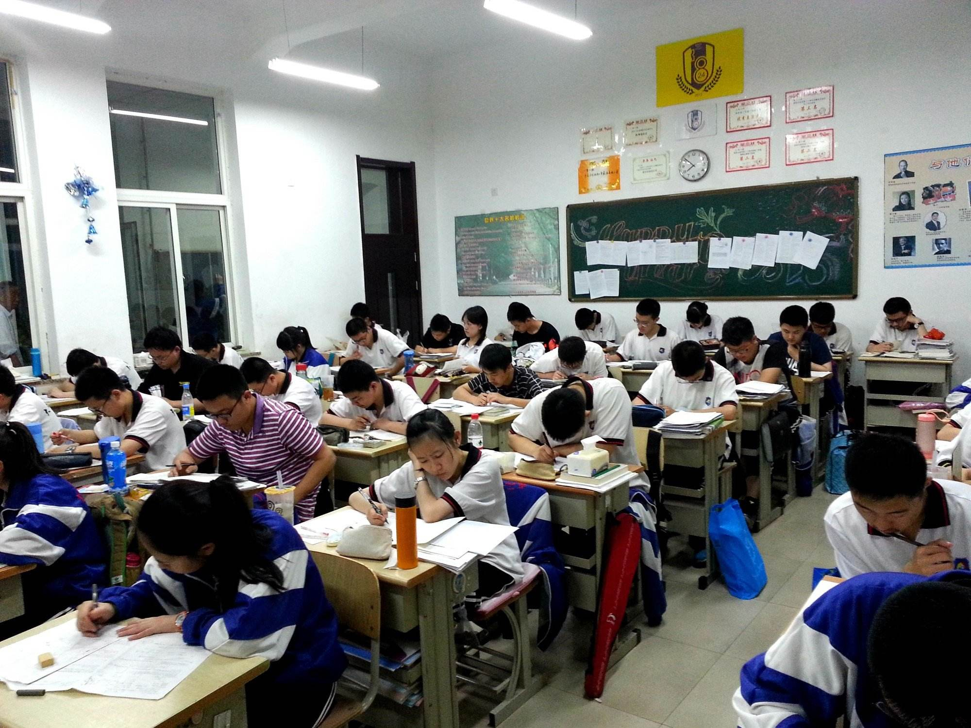 家有高考生，饮食不是小事，4样东西高考期间最好不要吃